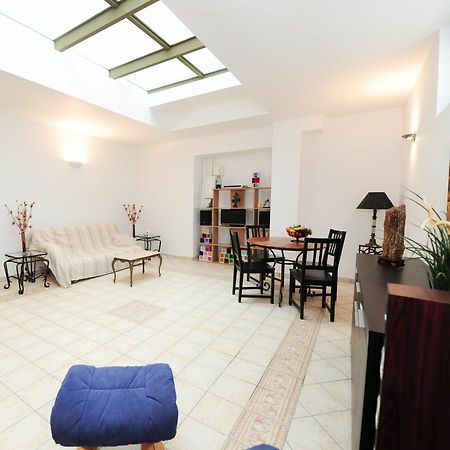 Les Studios De Paul Valery Nice Luaran gambar